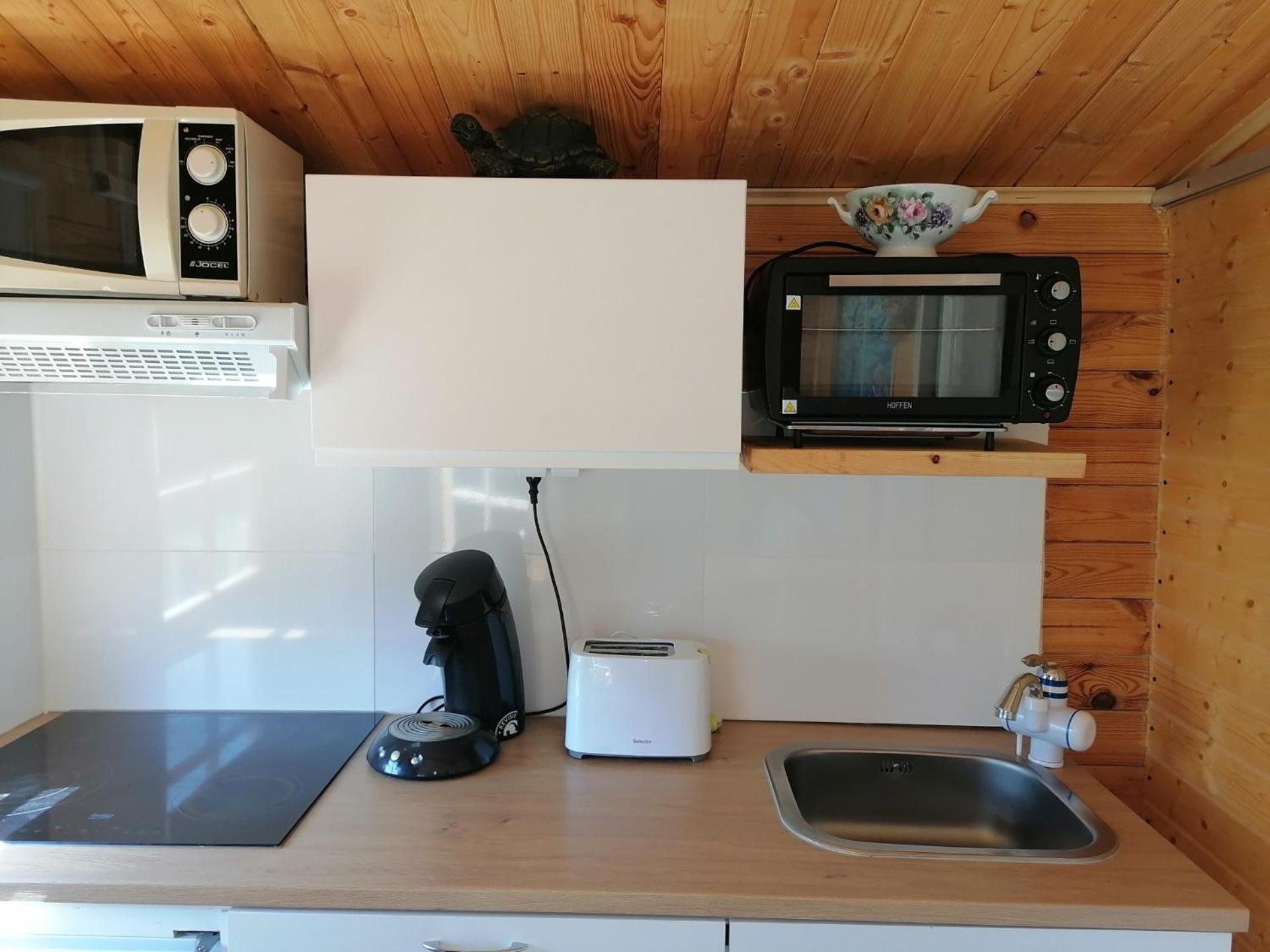 Dinocamp Pension Lourinhã Buitenkant foto